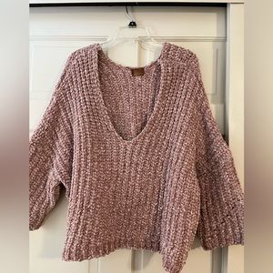Pale pink one size fits all chunky sweater